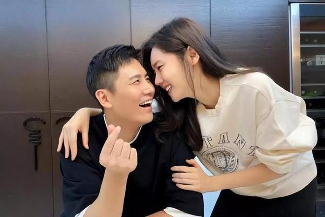 你觉得什么样的女人最容易追到手？游戏画面