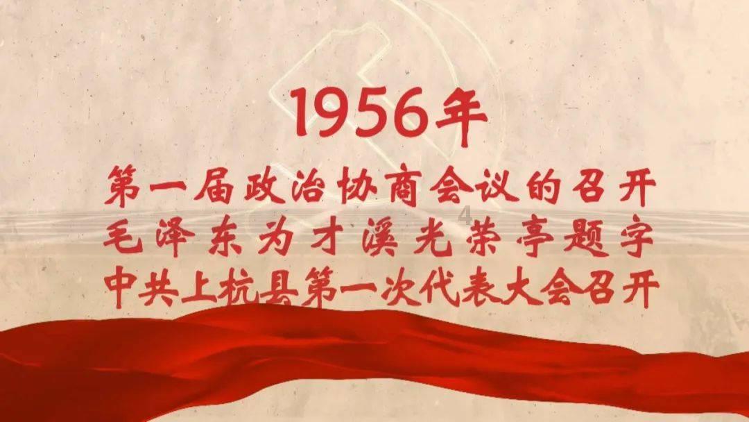 吃早餐的精致女孩